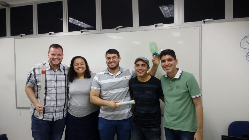 Leonardo, Eveline, Marcelo, Franklin e João.