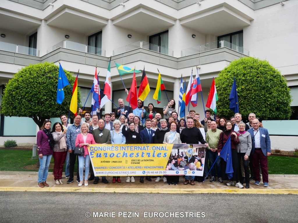 Representantes das diferentes nações no Congresso Internacional Eurochestries. 