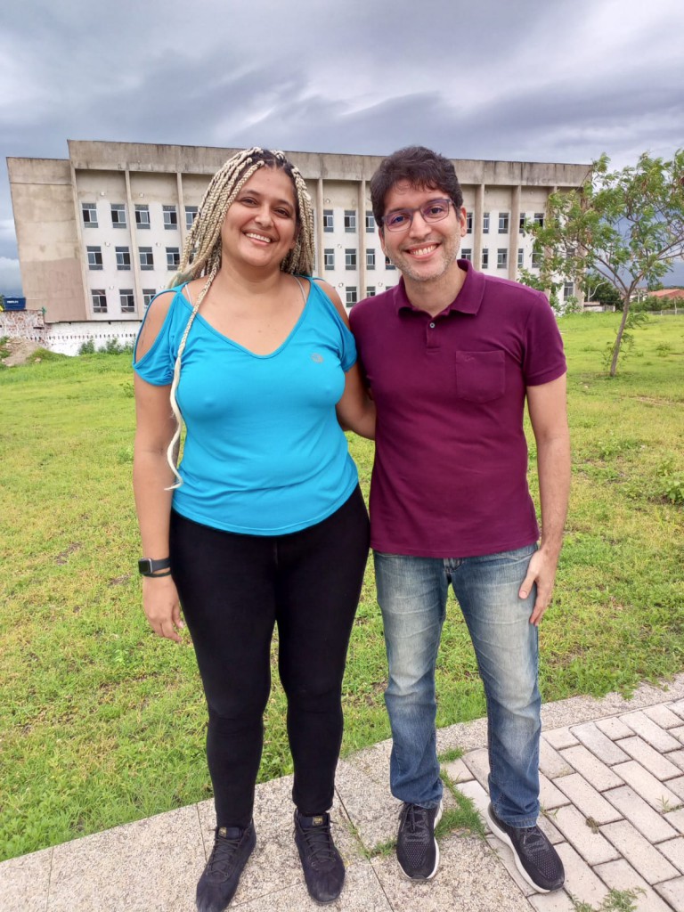 profa. Simone Sousa e prof. João Emanoel. 